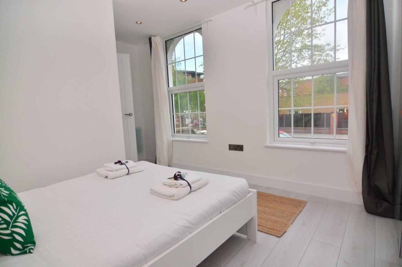 Apartment Wharf - Macarena Apartments Londres Extérieur photo