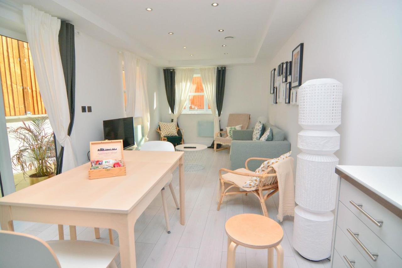 Apartment Wharf - Macarena Apartments Londres Extérieur photo