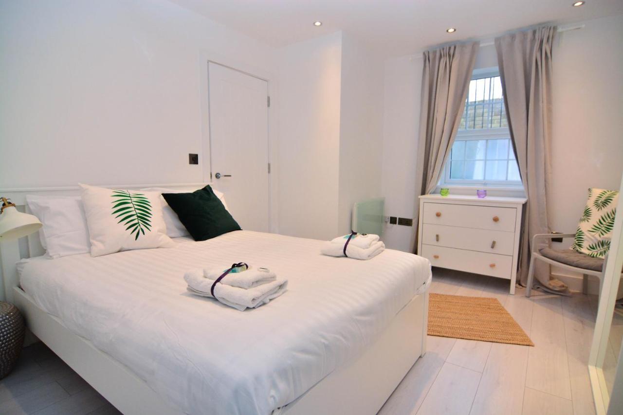 Apartment Wharf - Macarena Apartments Londres Extérieur photo